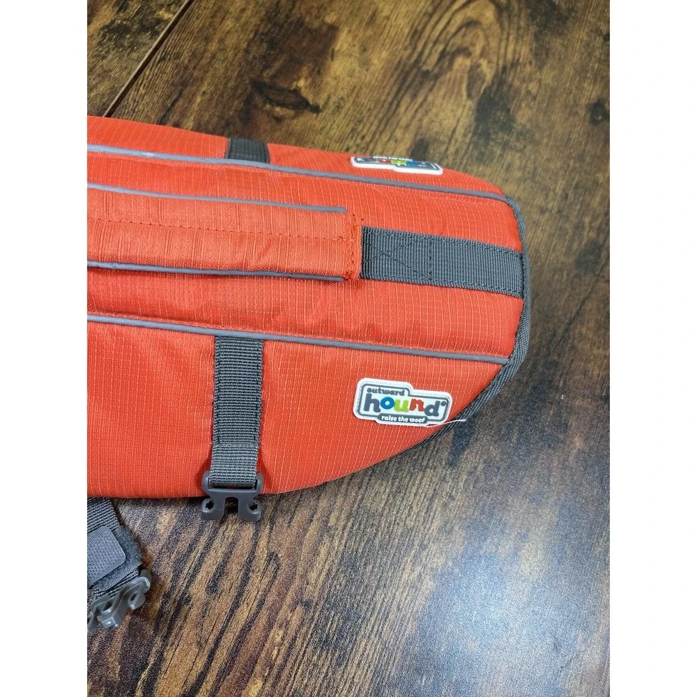 Dog Life Jacket Small 15-30 lbs Outward Hound Granby Splash with Chin Float